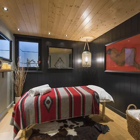 Chalet Sorojasa